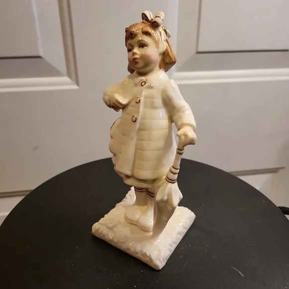 Royal Doulton Ivory & Gold Collection After The Rain #HN4226 Ltd Ed 229/… - Picture 7 of 9